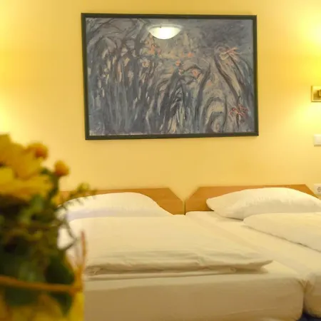 Gasthuis Kisseleff 3*