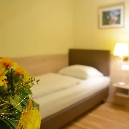 Gasthuis Kisseleff 3*